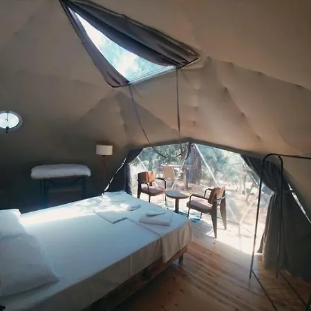 Dome Glamping Suits Lodge Foça