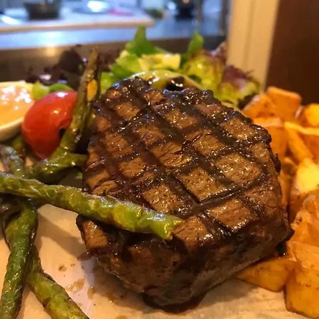 Dome Glamping Suits 포카