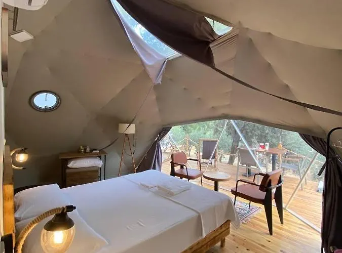 Dome Glamping Suits Lodge *