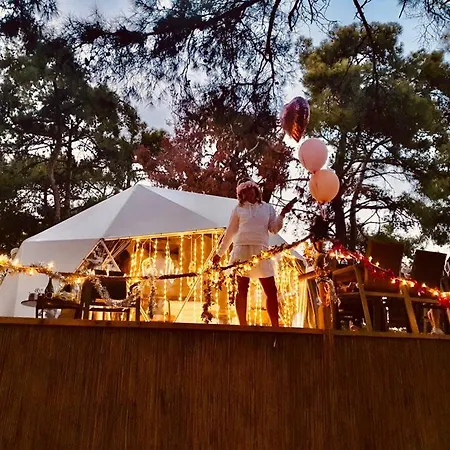 ロッジ Dome Glamping Suits *