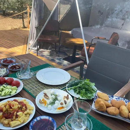 Dome Glamping Suits Lodge Foça