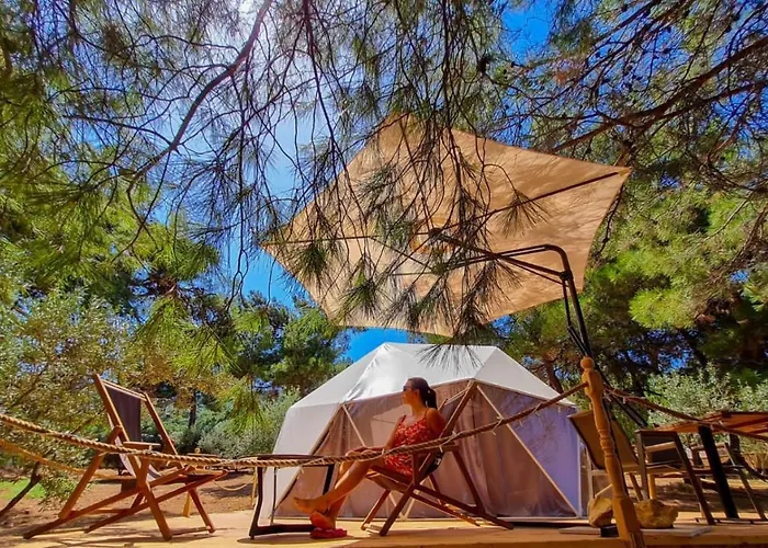 Lodge Dome Glamping Suits *